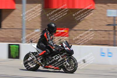 media/Aug-27-2022-Fastrack Riders (Sat) [[c588535105]]/Level 2/Session 1 Start Finish/